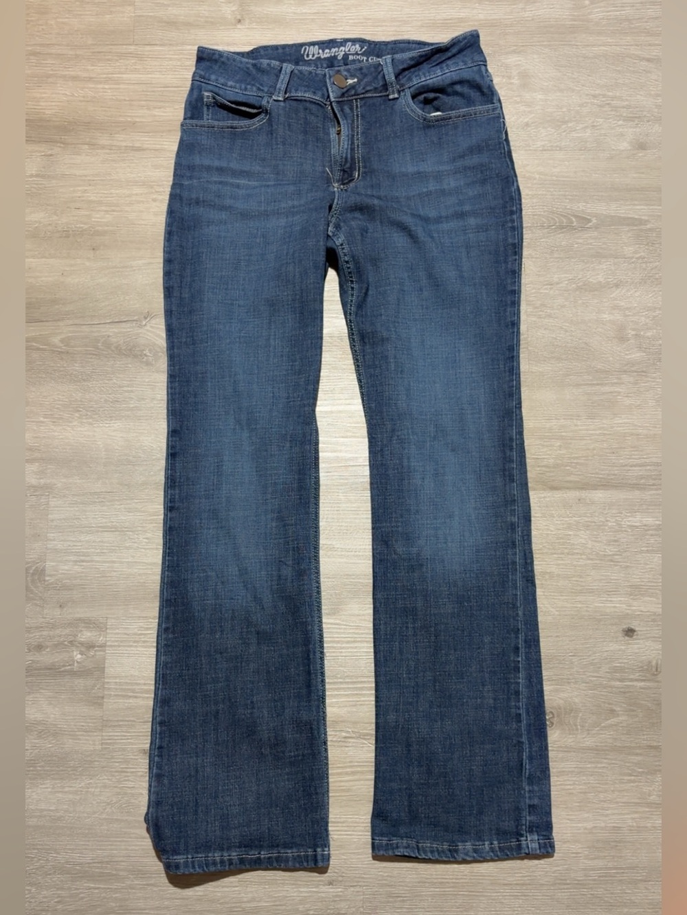 Wrangler Women's Dark Blue Bootcut Jeans Size 9/32